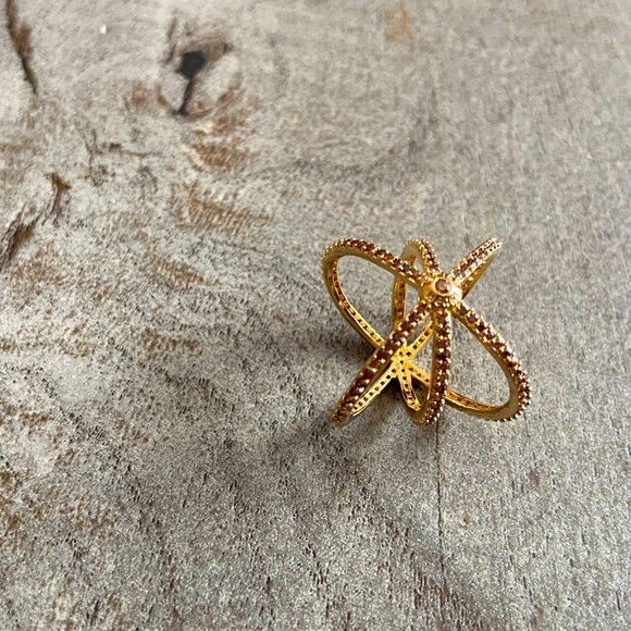 henri bendel Jewelry - Henri Bendel Ring